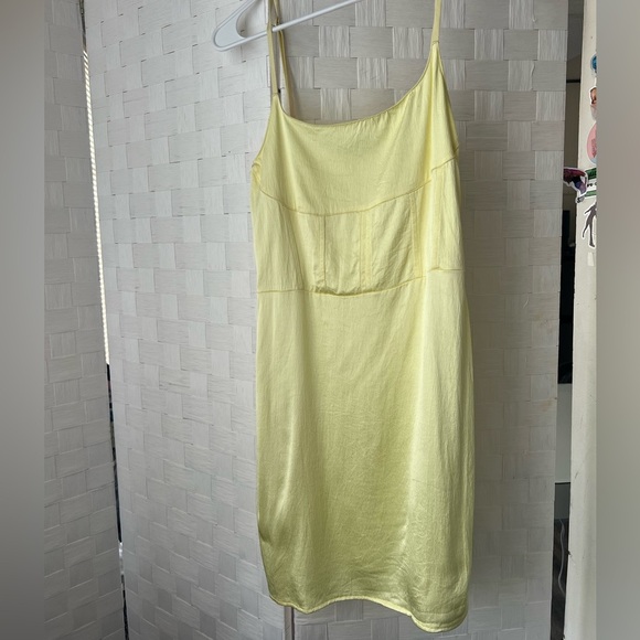 ZARA Yellow Dress, Large,‎ fits like a Medium - Picture 1 of 7